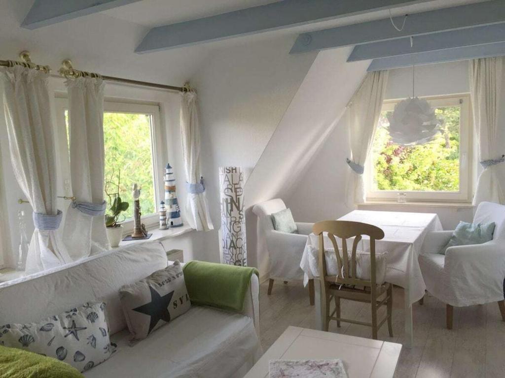 With 2 Bedrooms Ferienhaus